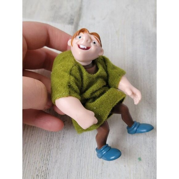 Hunchback of Notre Dame Burger King Disney Pixar toy figure - Picture 2 of 4